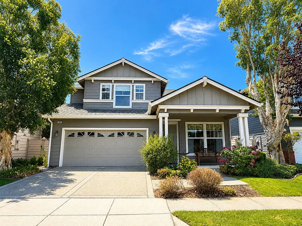 2013 Gossamer Ave