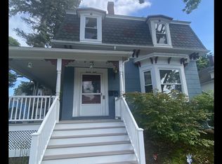 28 Avon St, Wakefield, MA 01880