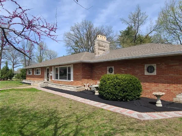 40 Terrace Ln, Granite City, IL 62040