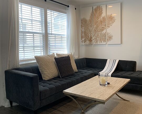 5th image of 1835 S Beverly Glen Blvd