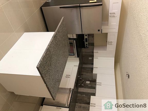 3rd image of 5839 Blueberry Ct