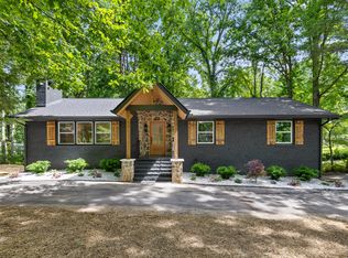 1100 Crown Point Rd W, Signal Mountain, TN 37377