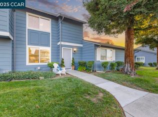 1048 Spring Valley Cmn, Livermore, CA 94551