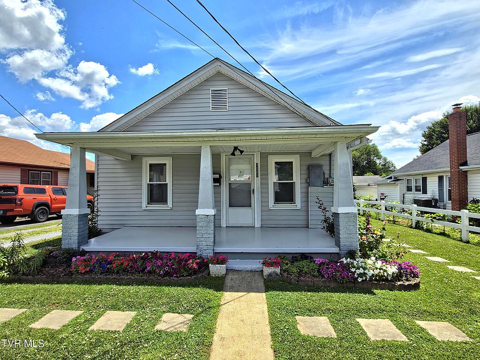 1st image of 1009 Riverside Ave