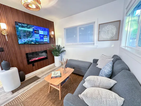 (undisclosed Address), San Diego, CA 92103