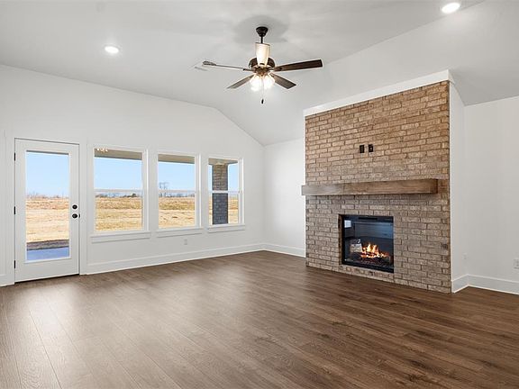 7th image of this home