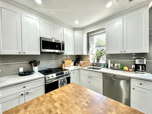 Rented by Remax Real Estate Professionals | media 47