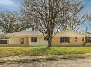 5619 W Circle Dr, Alexandria, LA 71301