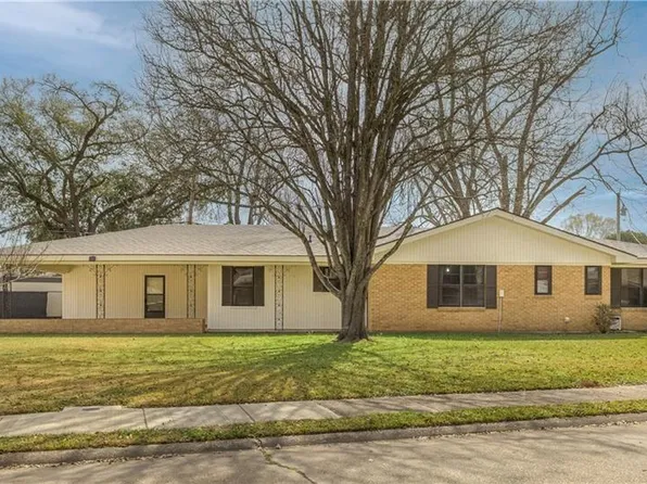 5619 W Circle Dr, Alexandria, LA 71301