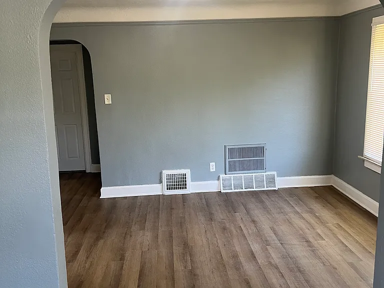 15723 Cruse St #2 — Photo 3