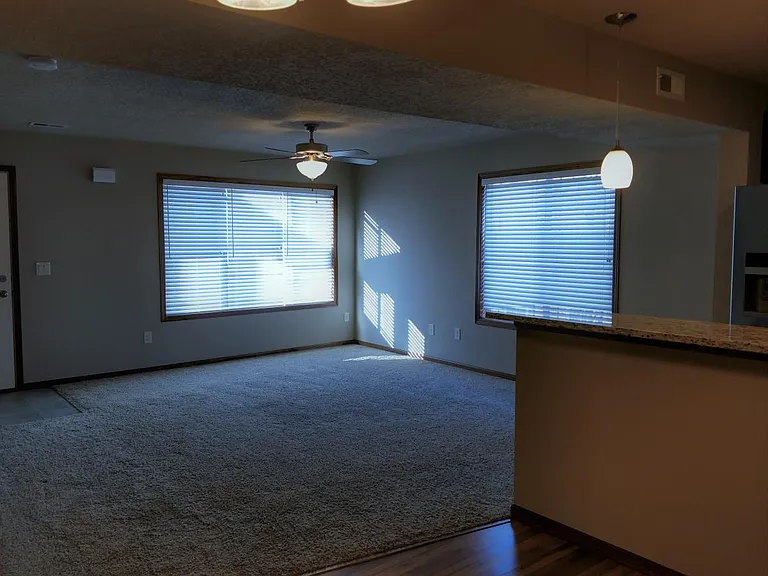 1203 NE 7th Ln — Photo 7