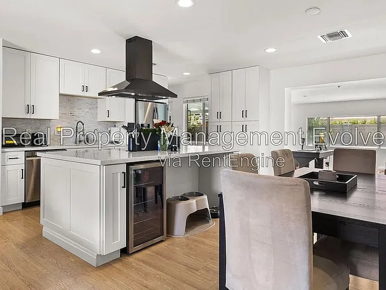 8631 E Jackrabbit Rd — Photo 3