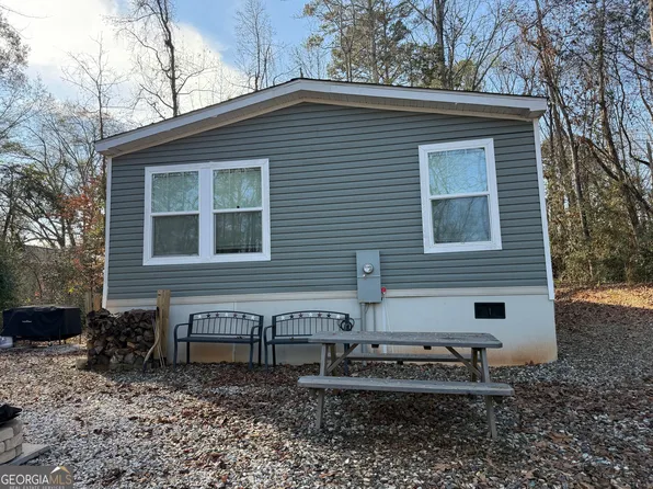 417 S Century Dr, Martin, GA 30557