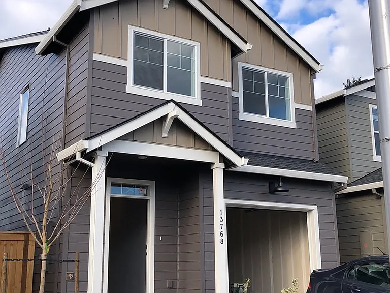 13768 NE 67th Way — Photo 14