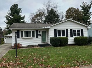 1337 Crestview Dr, Springfield, IL 62702