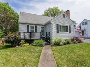 102 Cabot Rd, Rochester, NY 14626