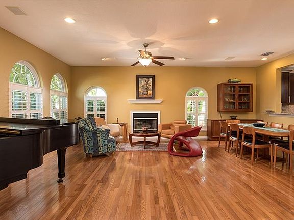 4th image of 3491 Coquina Key Dr SE