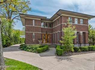 610 Dundee Rd, Glencoe, IL 60022