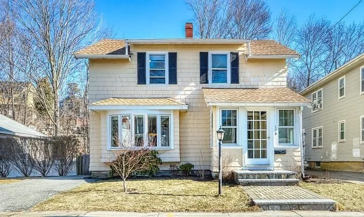 3 bed, 1.5 bath, 1657 sqft, $4,500 — Photo 4