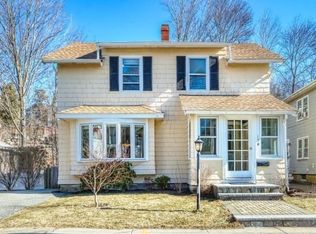 17 Russell Rd, Winchester, MA 01890