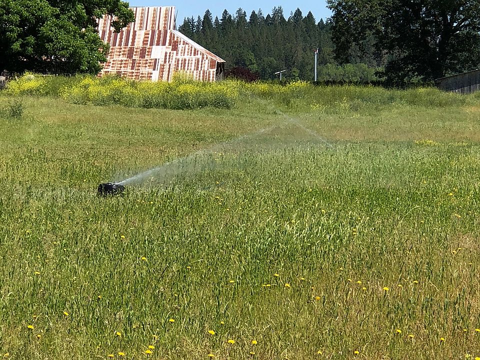 2nd image of 3626 Helms Rd