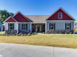 533 Hipps Rd, Simpsonville, SC 29680