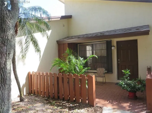 7940 SE Villa Cir, Hobe Sound, FL 33455