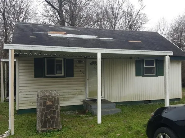 8923 W Market St, Colfax, NC 27235