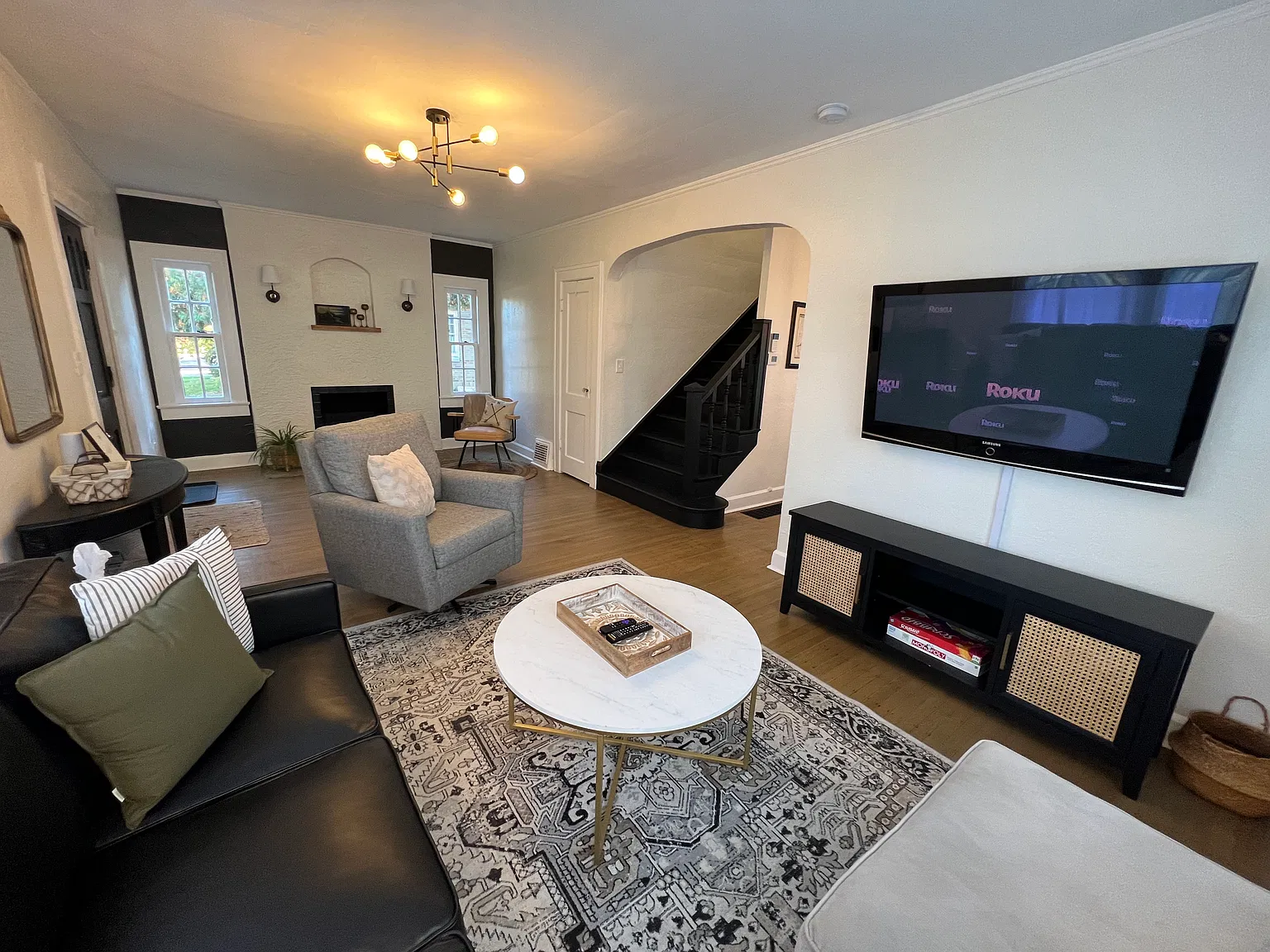 3 bed, 1400 sqft, $1,600 — Photo 2