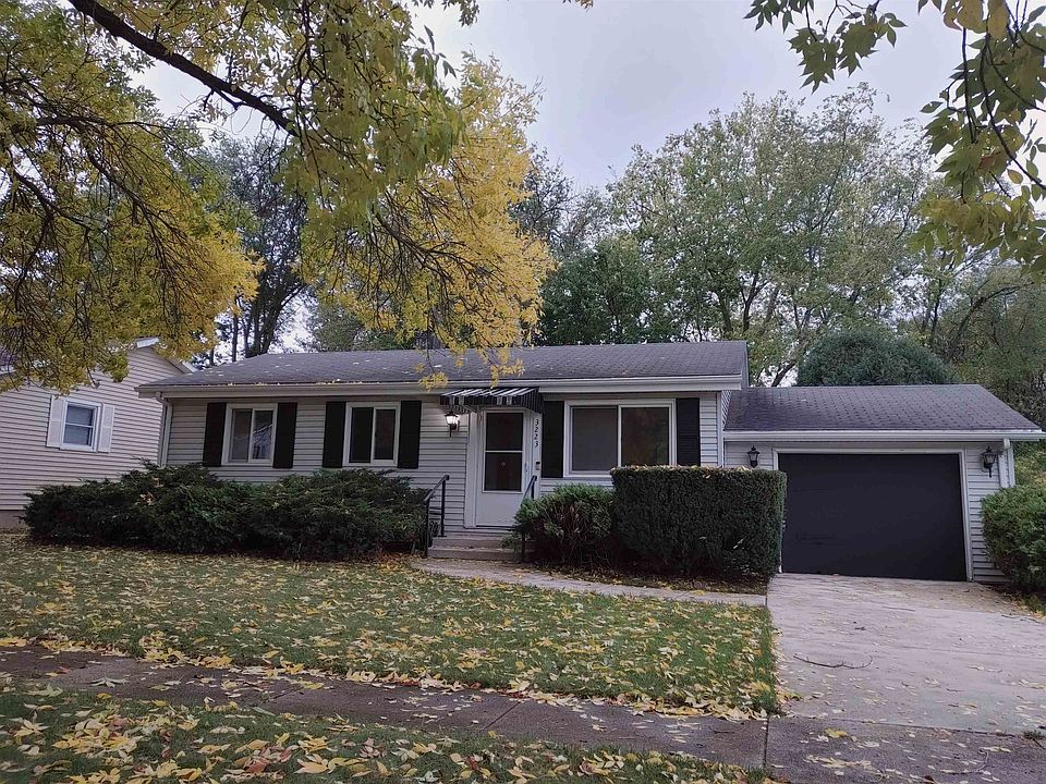 1st image of 3223 New England Dr