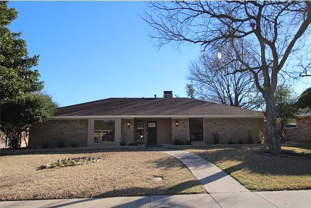 1st image of 10118 Apple Creek Dr