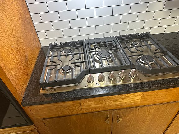 4th image of 5370 E 27th St