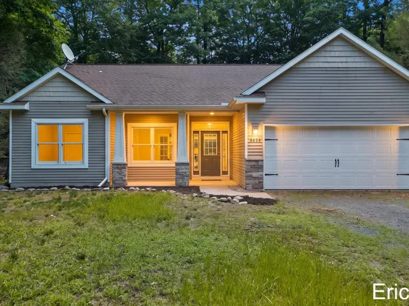 4434 N Pine Ave, Mears, MI 49436