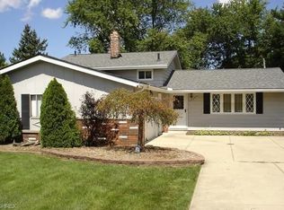 10764 Gordon Dr, Parma, OH 44130