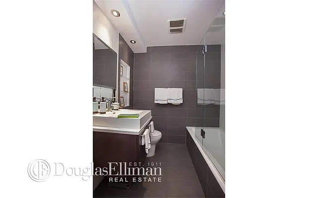 Rented by Douglas Elliman | media 25