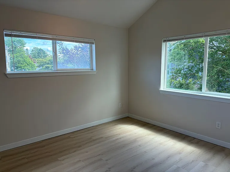 5739 Fallbrook Ln — Photo 13
