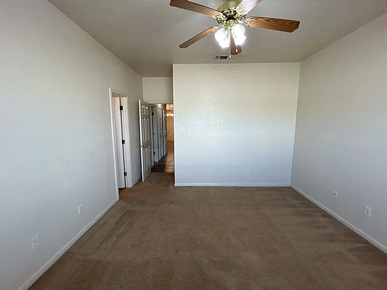 1107 Cinch Dr — Photo 32