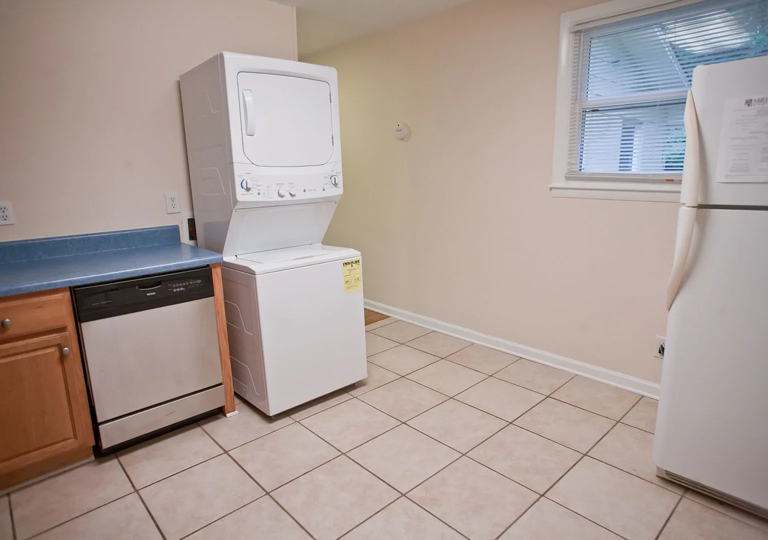 611 Hillsborough Street — Photo 3