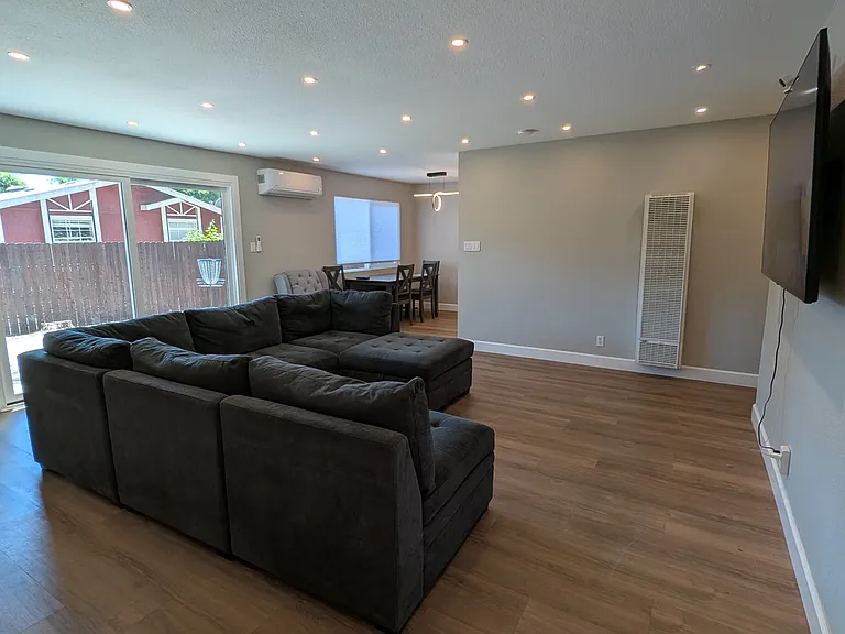 440 Lincoln St #A — Photo 3