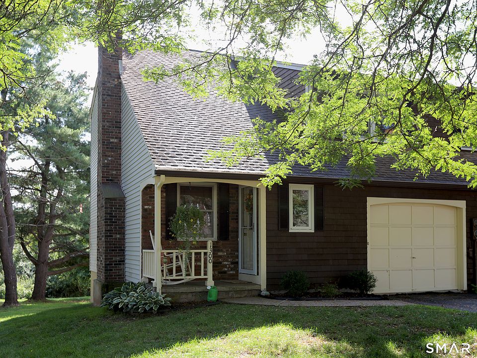 1st image of 1300 Cambridge Drive