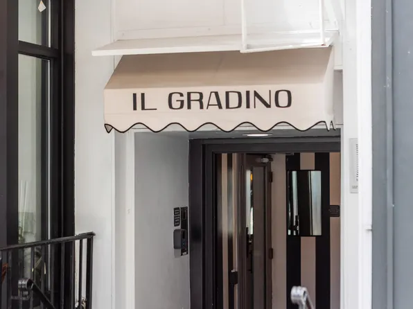 808 Lexington Avenue image 11 of 32