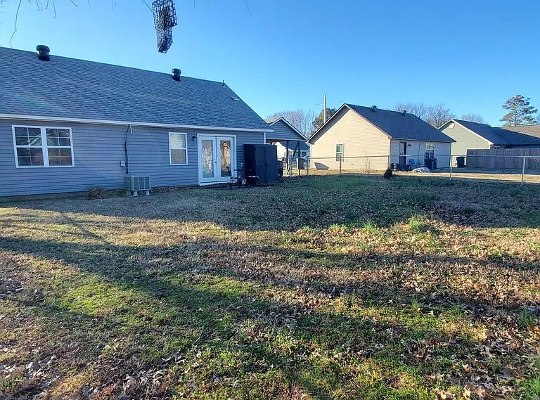 1508 Woodfield St — Photo 10