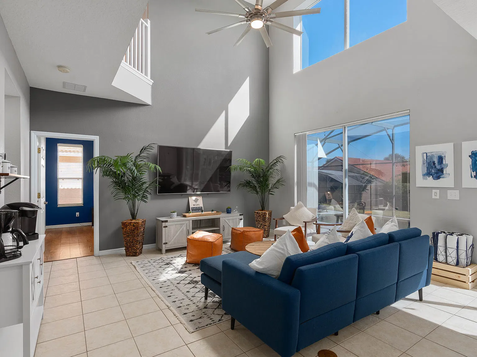 7 bed, 4.5 bath, 2771 sqft, $3,750 — Photo 2
