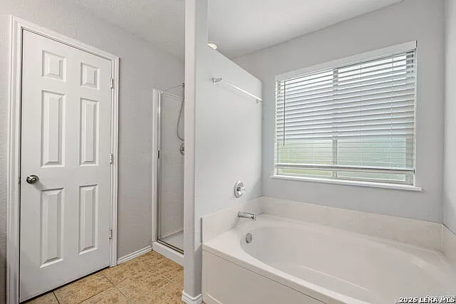 25252 Cambridge Wl — Photo 19