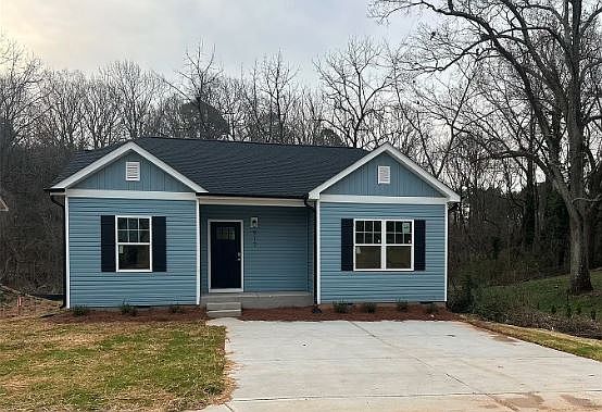 1st image of 917 Moose St #1
