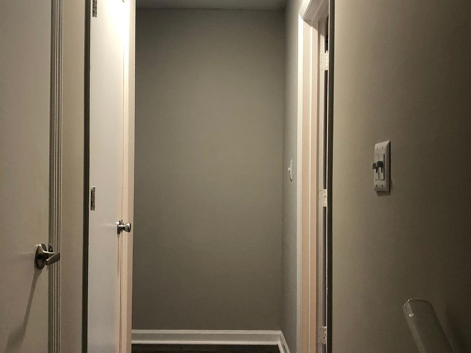 1st image of 437 Creekview Ct #46f44ae16