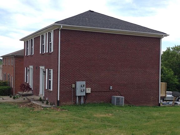 2nd image of 419 Sara Leigh Dr #2