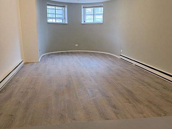 3rd image of 3450 N Elaine Pl #Garden