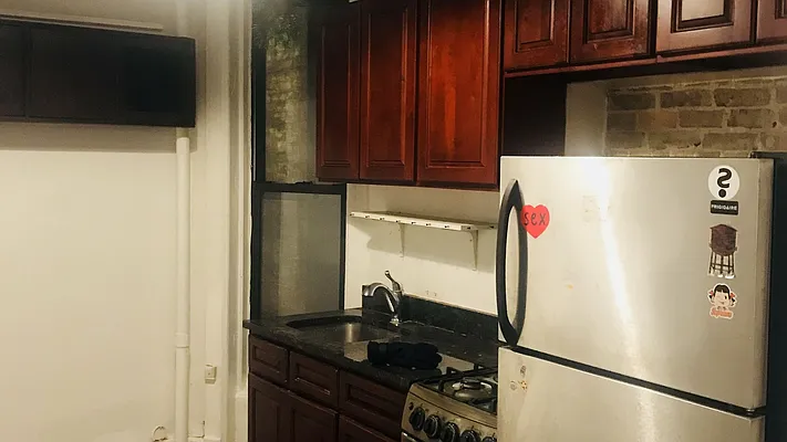 Rented by Nooklyn NYC LLC | media 11
