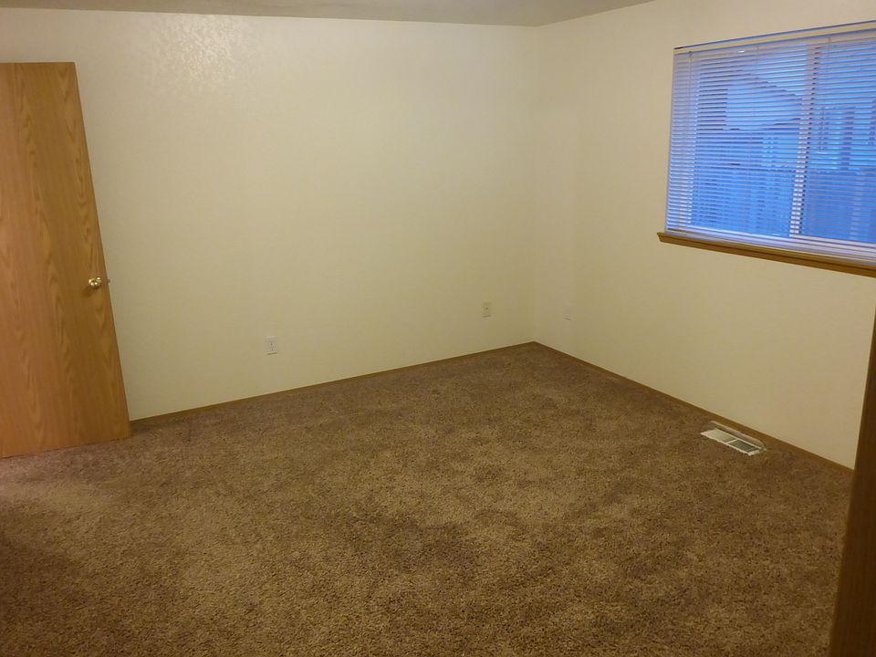 Master Bedrooom